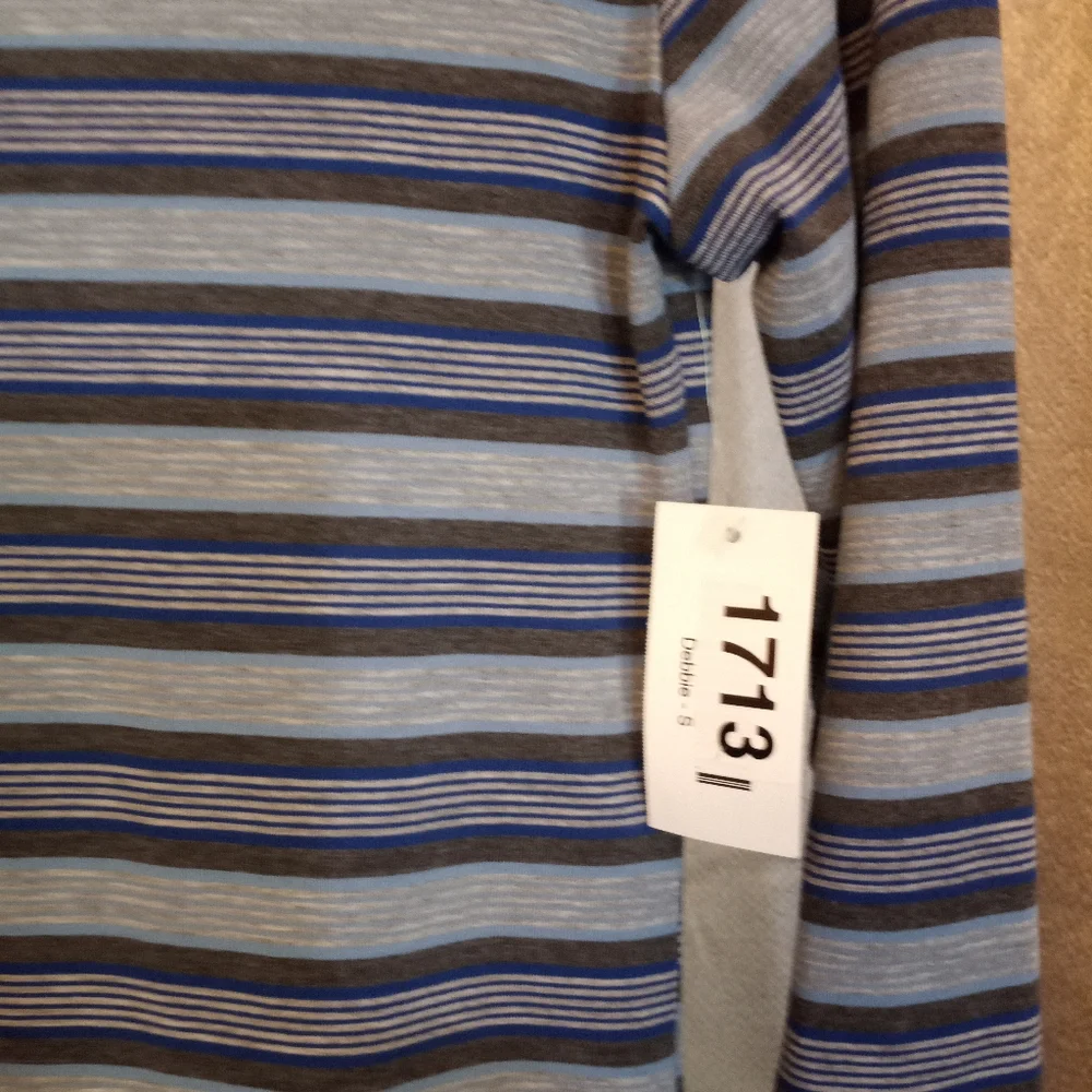 LULAROE Small Debbie Dress.  $#1713 - Picture 2 of 6